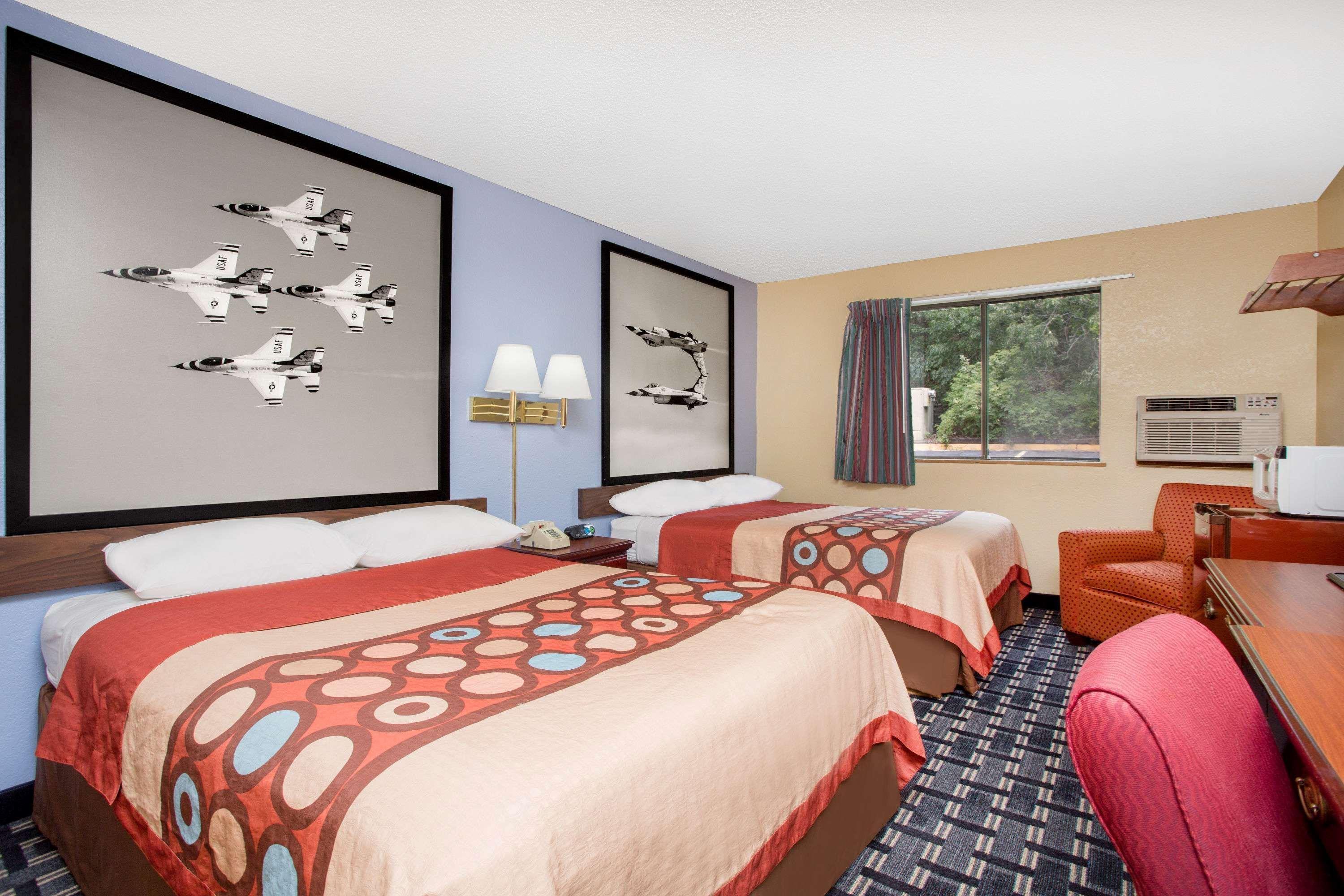 ซูเปอร์ 8 บาย วินด์แฮม วอร์เนอร์โรบินส์ Motel วอร์เนอร์ โรบินส์ ภายนอก รูปภาพ
